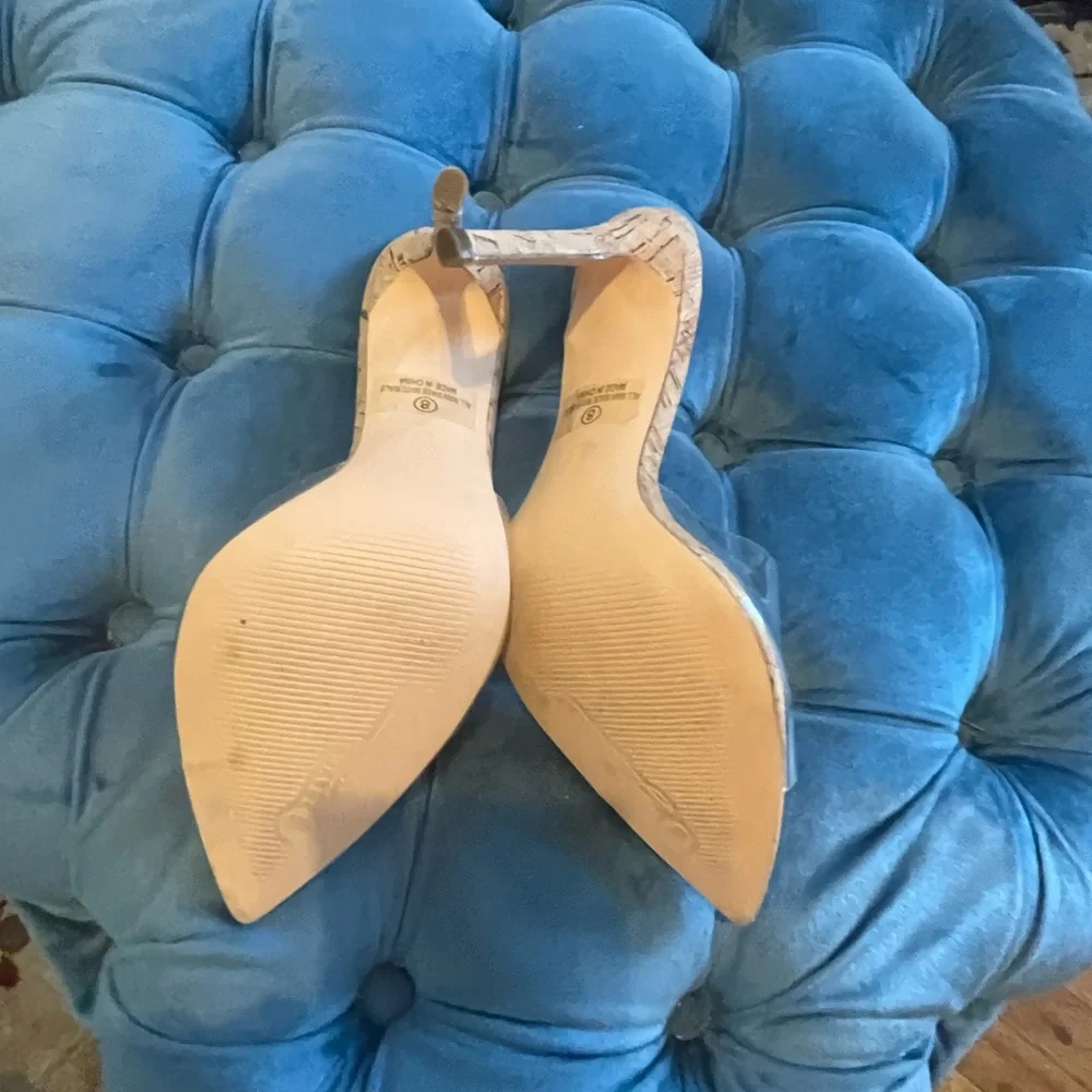 Olivia Women Slip on Shoes. - Picture 6 of 6